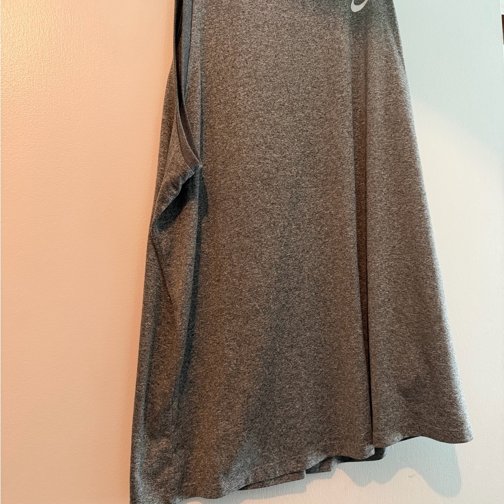 Nike Women’s Heather Gray Dri Fit Tank